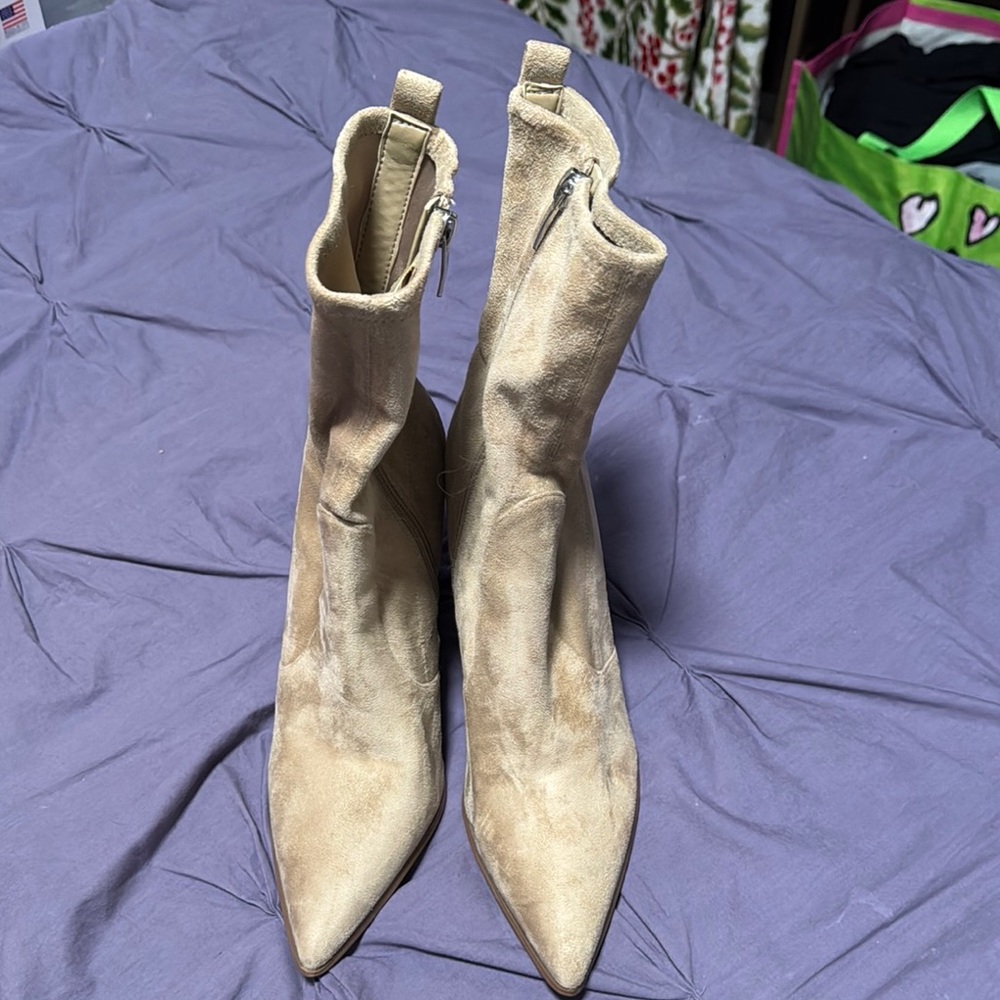 Kendall & Kylie Beige Heeled Boots